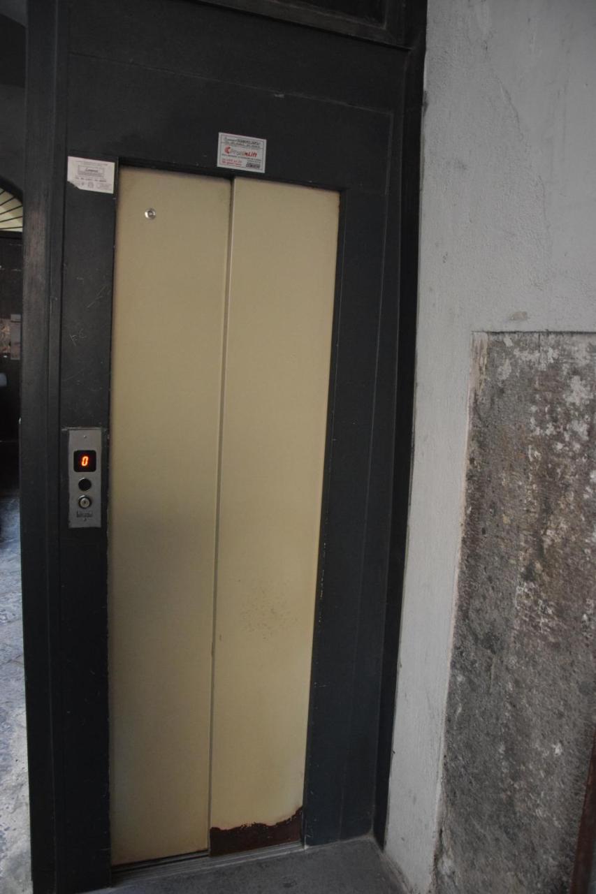 Napoli Squares Suites Exteriér fotografie